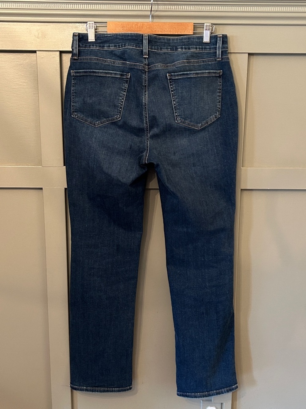 NYDJ Marilyn Straight Leg High Rise Jeans in Cooper Wash Lift Tuck Size 12 - Picture 8 of 11